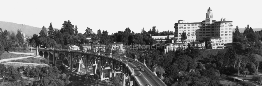 Pasadena 1935  WM.jpg